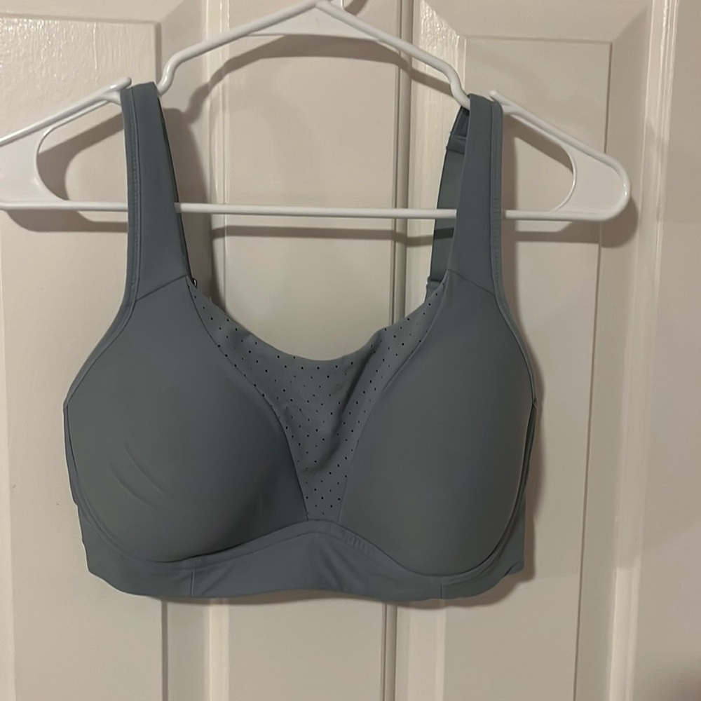 Lululemon energy bra